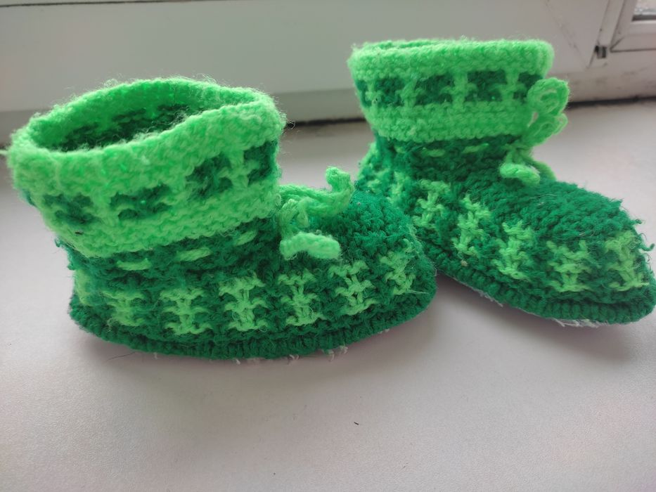 Пінетки в'язані для малят до 1 року і після