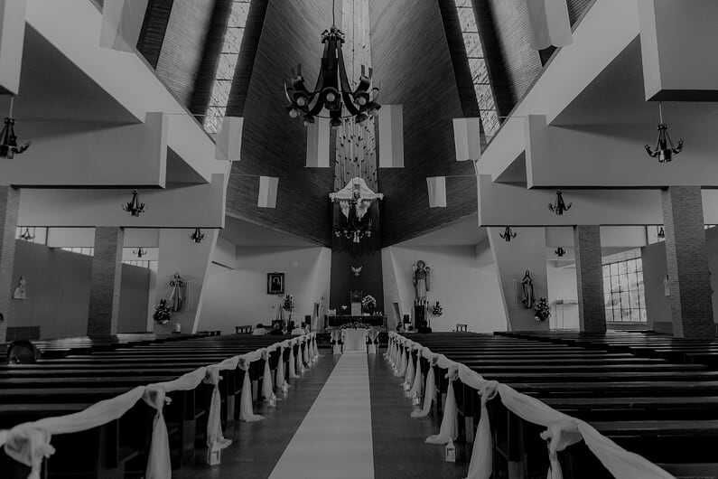 Biały dywan na ślub, dywan do kościoła, dywany na śluby, eventy - HIT