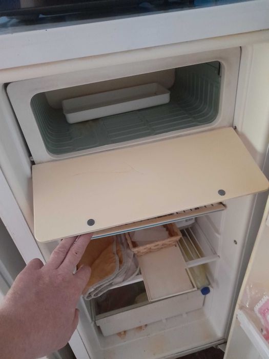 Продам холодильник