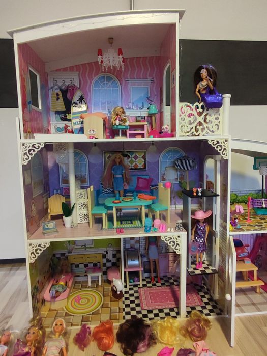 OGROMNY domek dla lalek Barbie + 11 lalek + akcesoria