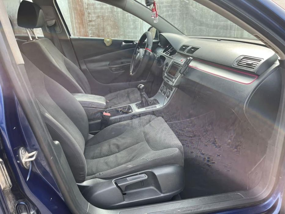 Volkswagen Passat 2.0TDI Full Extras — photo 5