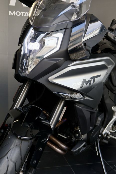 Cf moto mt700 ( apenas 990 kms)