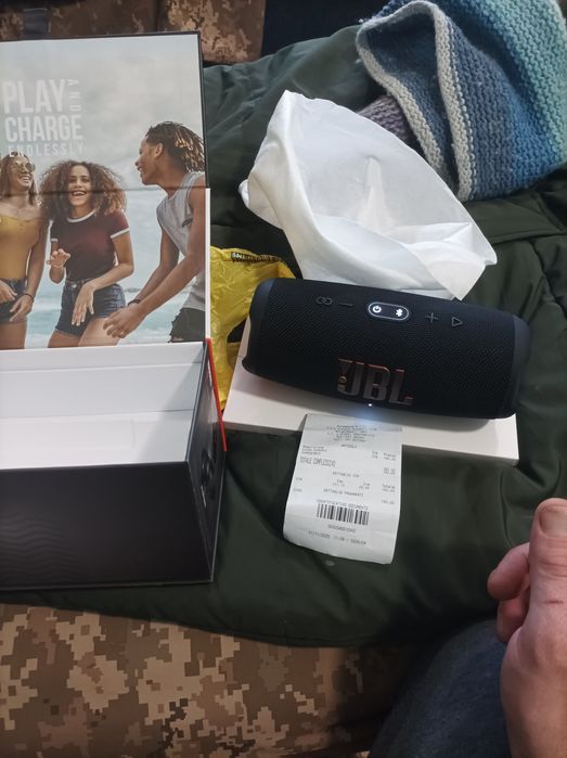 JBL колонка нова charge 5