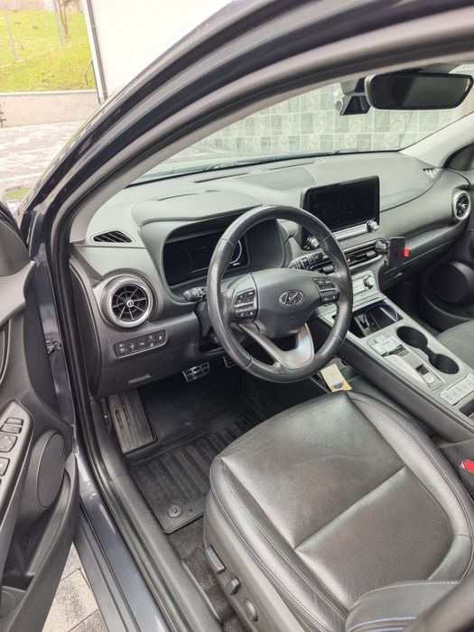 Продам Hyundai Kona
