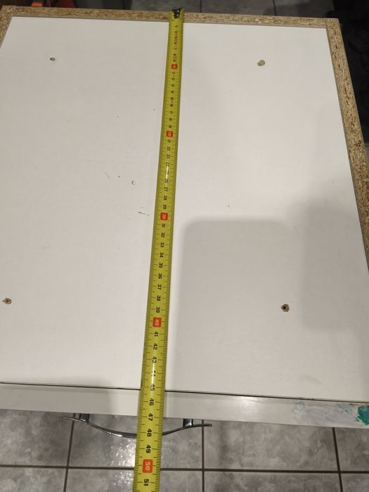 Pojemny kontenerek pod biurko komoda