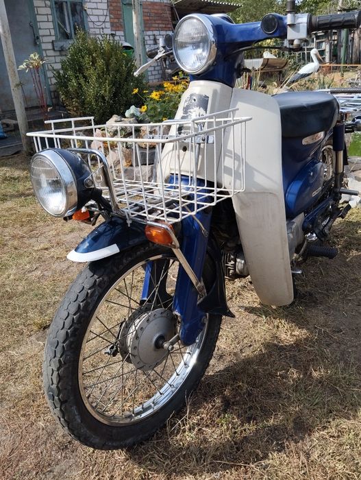 Продам Хонда супер каб на ходу