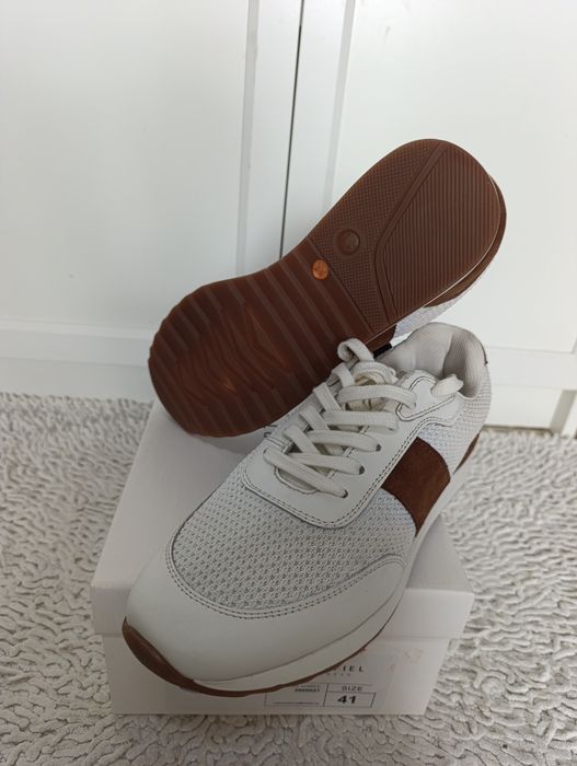 Sapatilhas tamanho 41 Cortefiel