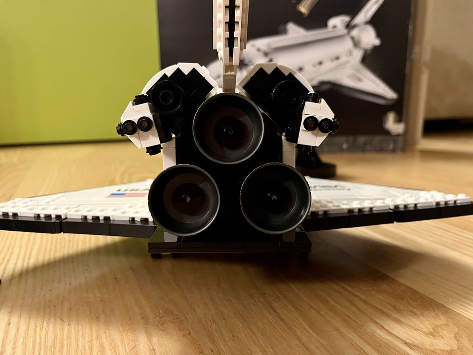 LEGO 10283 Creator Expert - NASA Discovery Space Shuttle