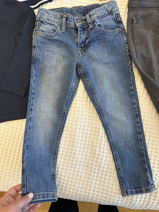 Речі на хлопчика 4-5 років  110 р  терміново!! лонги джинси футболки h&m timberland next zara