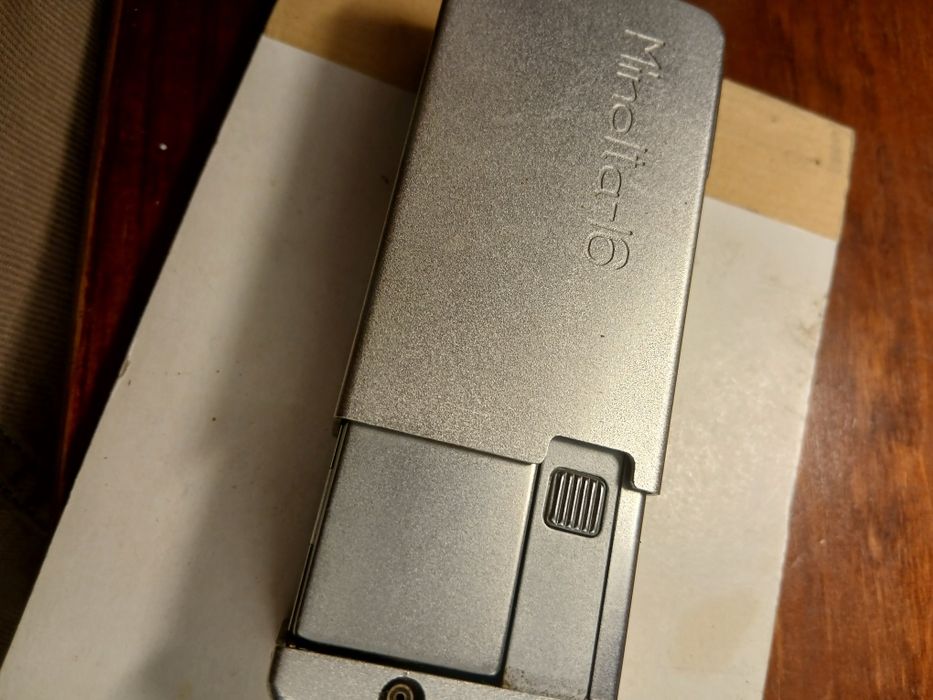 Minolta-16 antiga