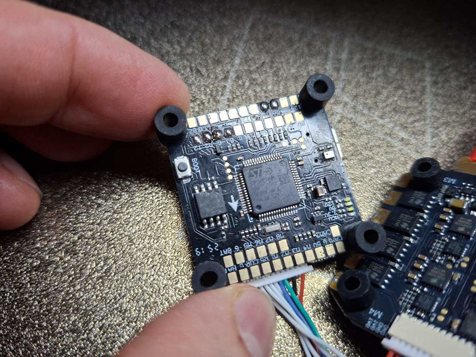 СТЕК польотний Spedix F722 60А +регулятор обертів польотник контроллер