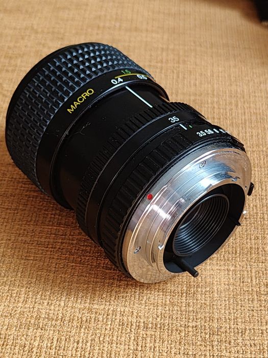 Zoom vintage Cosina 35-70 mc macro