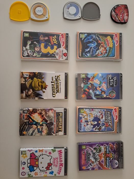 Varios jogos psp cada 3 Eur