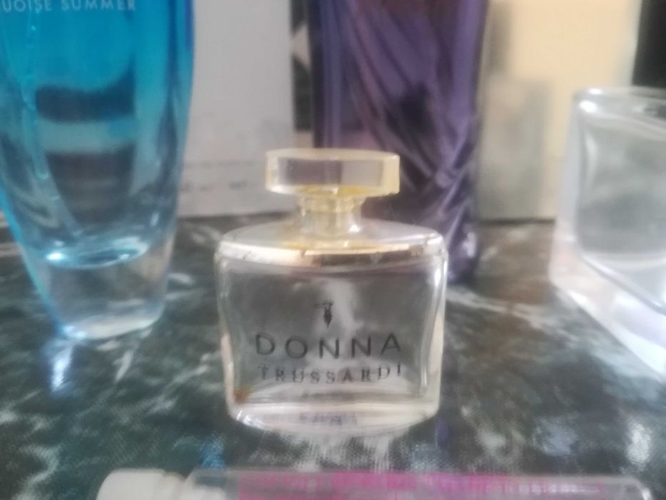 Frascos perfume van cleef CH carolina Escada Gucci Jean Paul