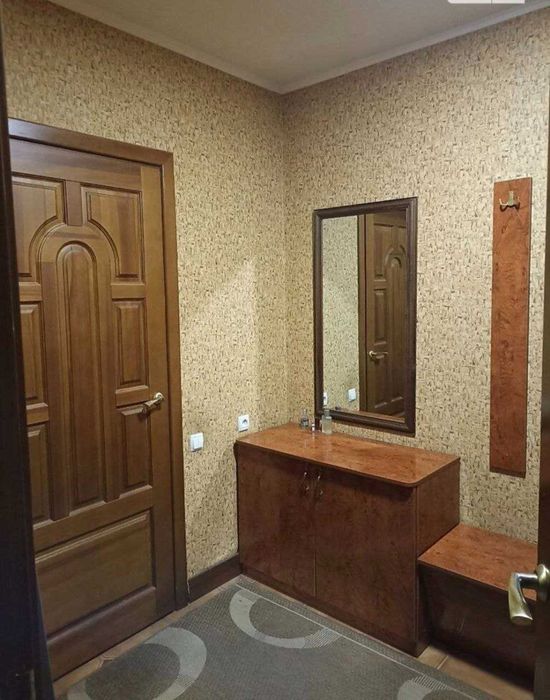 Продам 2 поверховий будинок біля лісу 4374