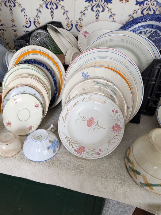 Pratos antigos varias