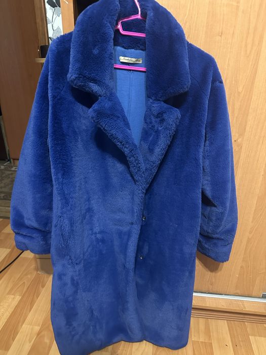 Продам , шубку , перчатки