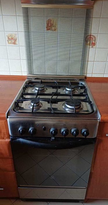 Kuchnia gazowo-elektryczna Indesit Piekarnik gazowy + grill