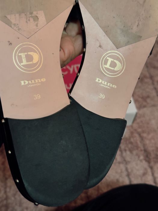 Жіночі кожані шльопанці