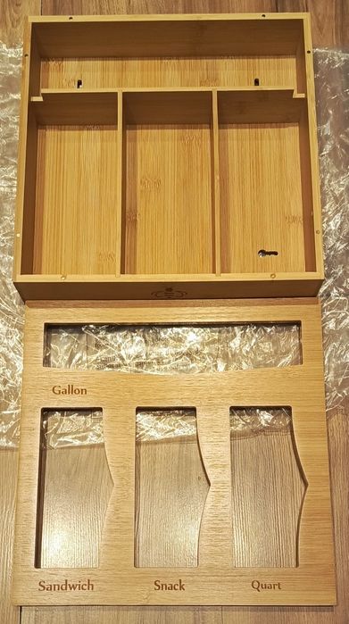 Bambusowy organizer,pojemnik,do przechowywania torebek foliowych.