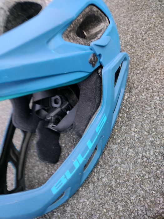 Kask zjazdowy downhill Bulls 52-56 cm Osłona szczęki