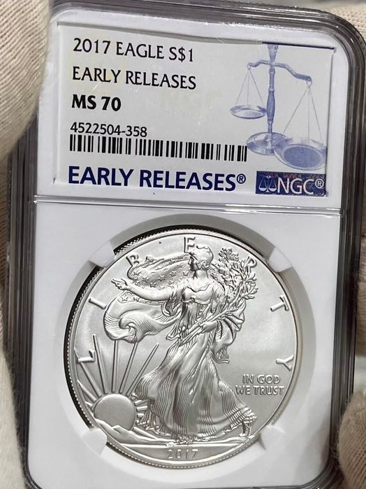 Долар 2017р. США, Крокуюча Свобода/American eagle, унція Срібла!