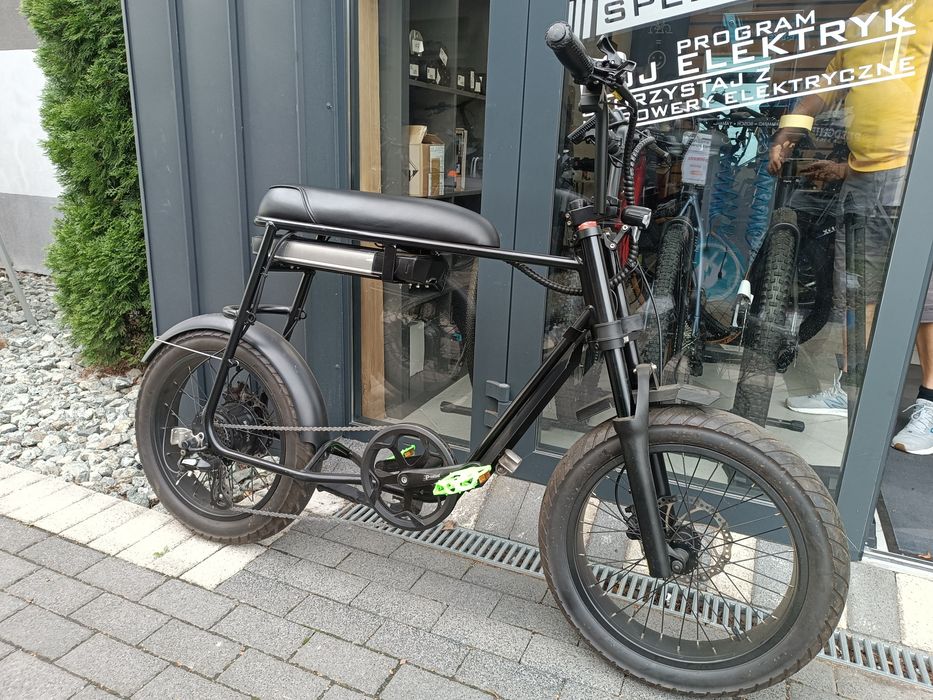 Rower elektryczny PHATFOUR (10)