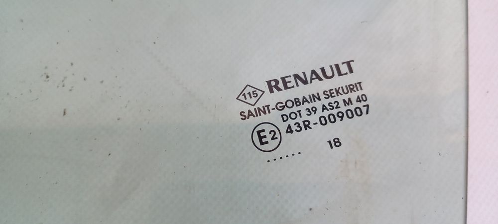 Vidro porta frente esquerda RENAULT Clio IV (BH_)