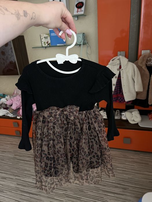 Верхній одяг і сукні для дівчинки