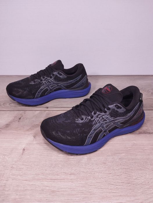 Кросівки asics gore-tex 37.5р