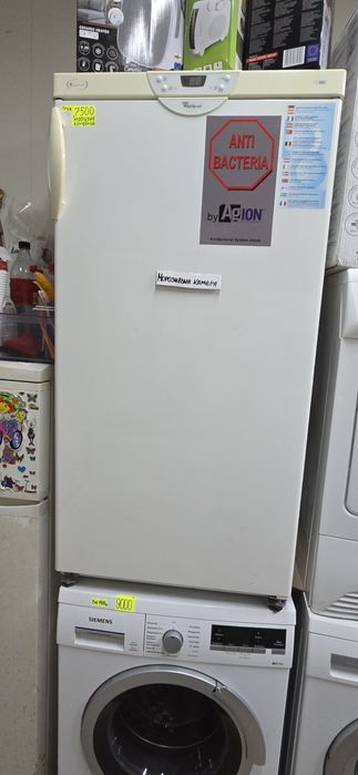 Морозильна камера з Німеччини  Boche c1 Морозильна Bosch GIV11AFE0