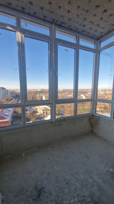 3 кімнатна на Нац Гвардії, Паркове містечко