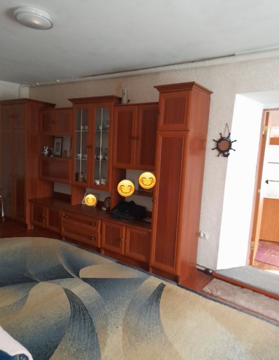 Продам пів будинку