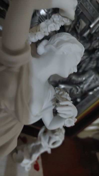 Peças em biscuit Vista Alegre