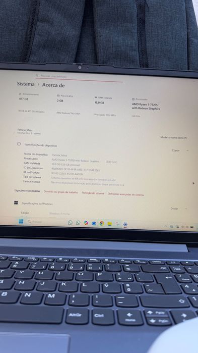 Portátil Lenovo IdeaPad Slim 3