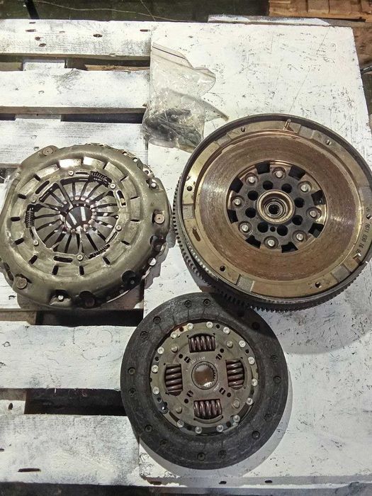 Демпферний маховик Mercedes Vito 638 OM611 2.2 CDI