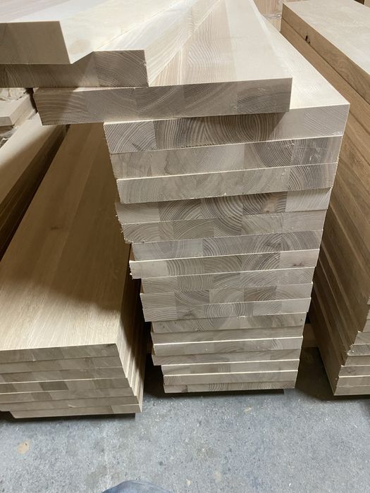 Schody drewniane z litego drewna J