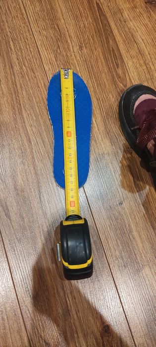 Buty kozaki dla dziewczynki stan dobry widać