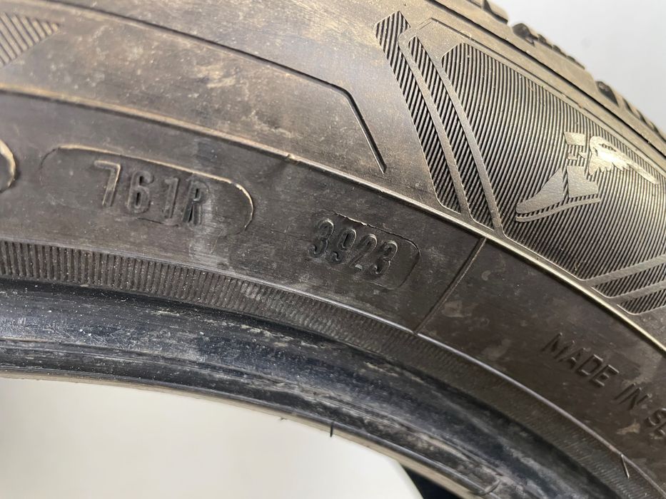 205/55R16 94H Goodyear UltraGrip Performance 3