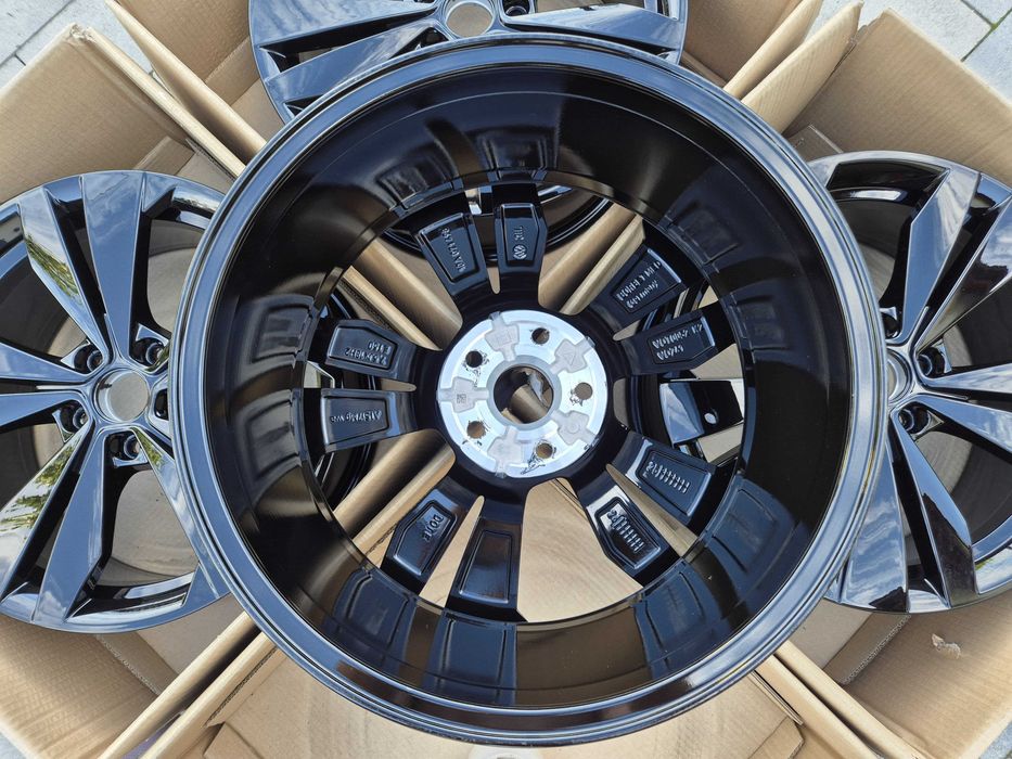 Felgi 18" 5x112 OEM Borbet VW Cupra Audi Skoda Seat Czarne Nowe | #BO18