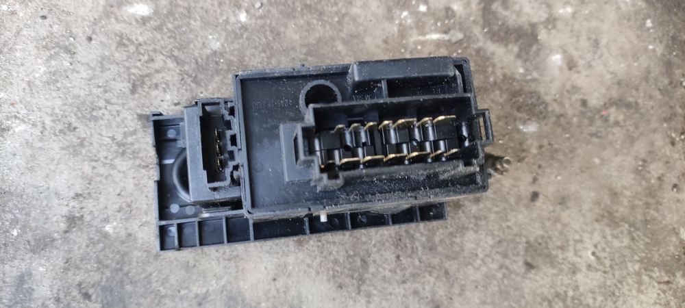 Przełącznik włącznik świateł VW T4 transporter Multivan  oryginał sprawny