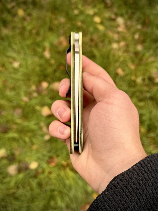 Нож Spyderco Para Military 2 Black / Yellow G10 Satin CPM-MagnaCut