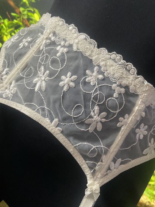 Pas do pończoch r. S,M (686)