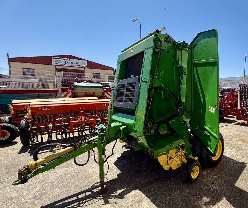 enfardadeira de rolos john deere