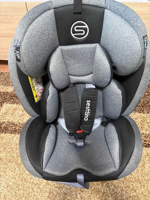 Fotelik obrotowy 360 stopni