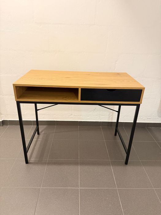 Biuro JYSK jak nowe