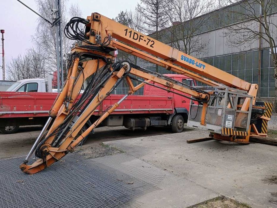 Ramie, podnośnik hydrauliczny z koszem SVABO-LIFT 11DF-72