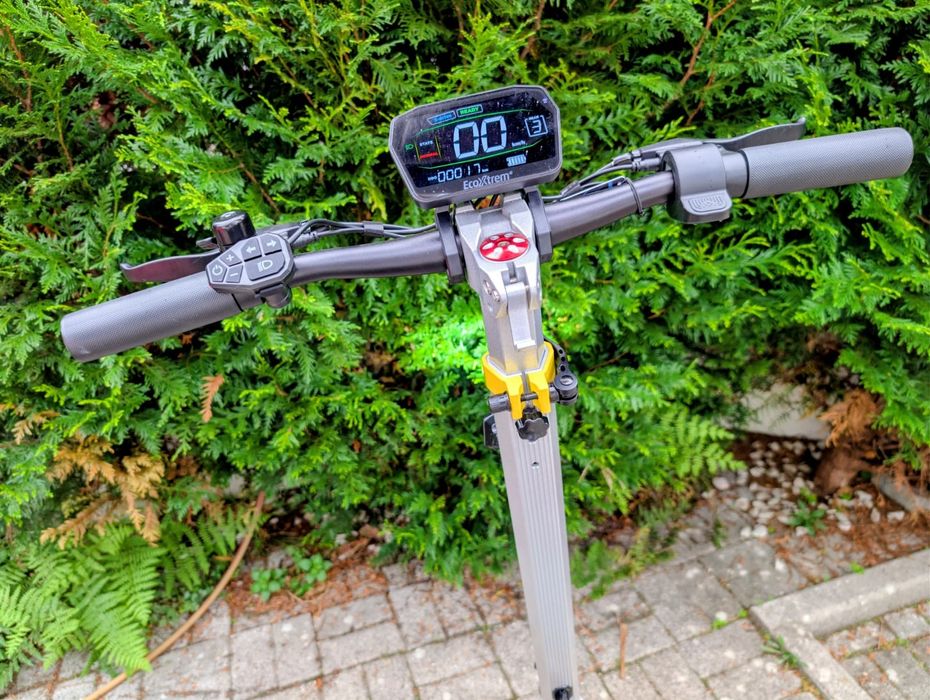 Trotinete Elétrica EcoXTrem M41 Tank Ultimate Versão Dual Motor 2000W