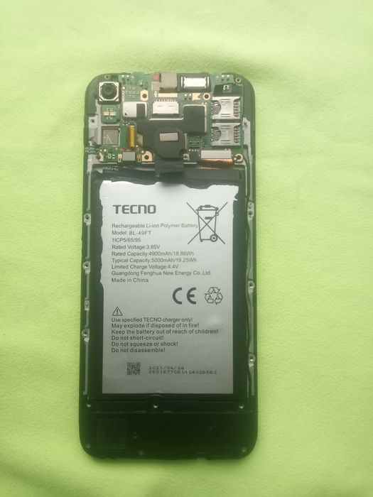 Лот  Tecno Spark 6GO  на запчасти