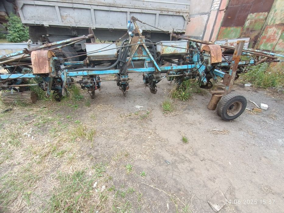 Сівалка пропашна СУПН-8
